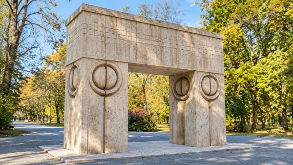Sculpturi Brâncuși România